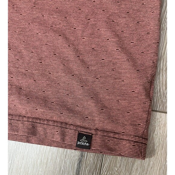 prAna Front Pocket Short Sleeve Organic Cotten Tee Crew Neck Mens Size Large - Picture 3 of 10